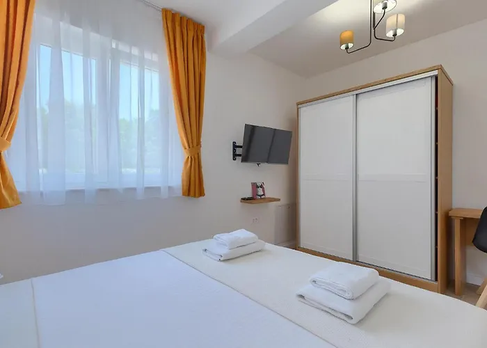 Holiday home Camellia Trget Trgetari