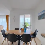 Camellia Trget Prázdninový dům Trgetari